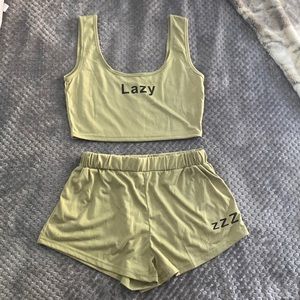 NWOT.  Women’s sleep set